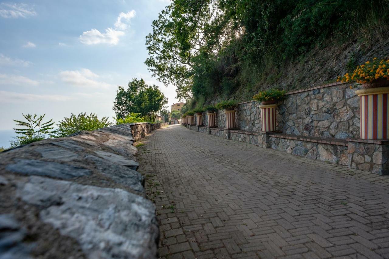 Azienda Agrituristica Le Terre Di San Leonardo Cetraro Kültér fotó